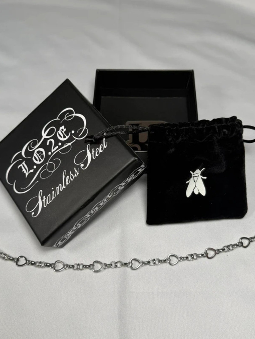 14 inch heart chain/choker necklace- perfect alt/gothic staple piece